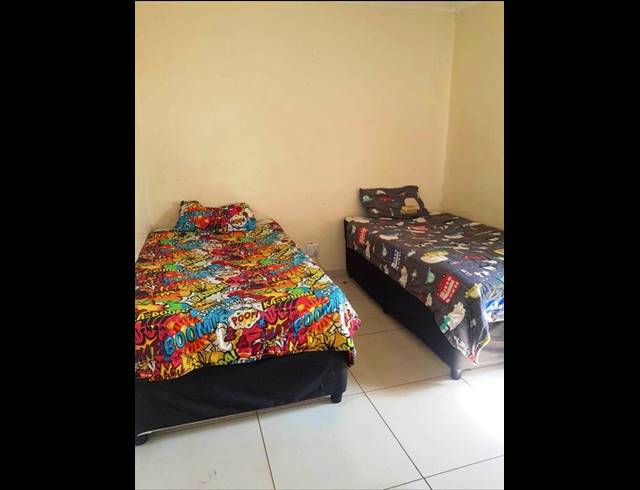 4 BEDROOM HOUSE FOR SALE IN LENASIA EXT 10